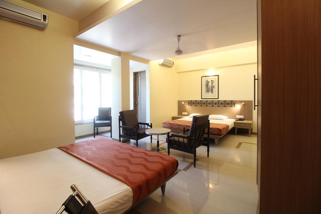 Hotel Samrat Mumbai Room photo